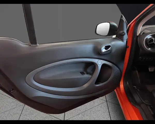 smart Fortwo view 14