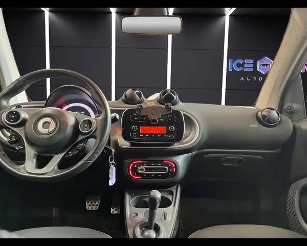 smart Fortwo view 13
