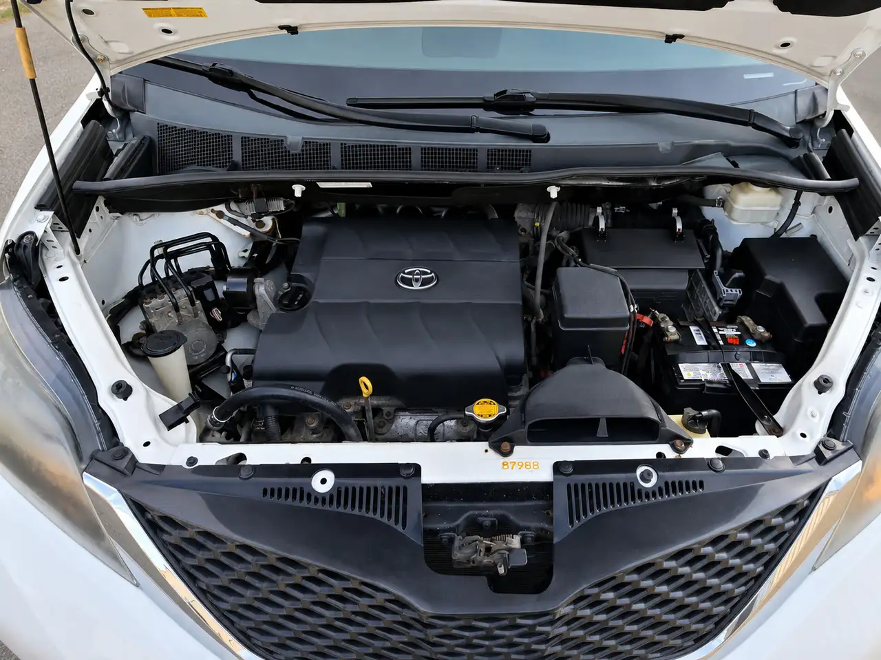 Toyota Sienna снимка Toyota Sienna
