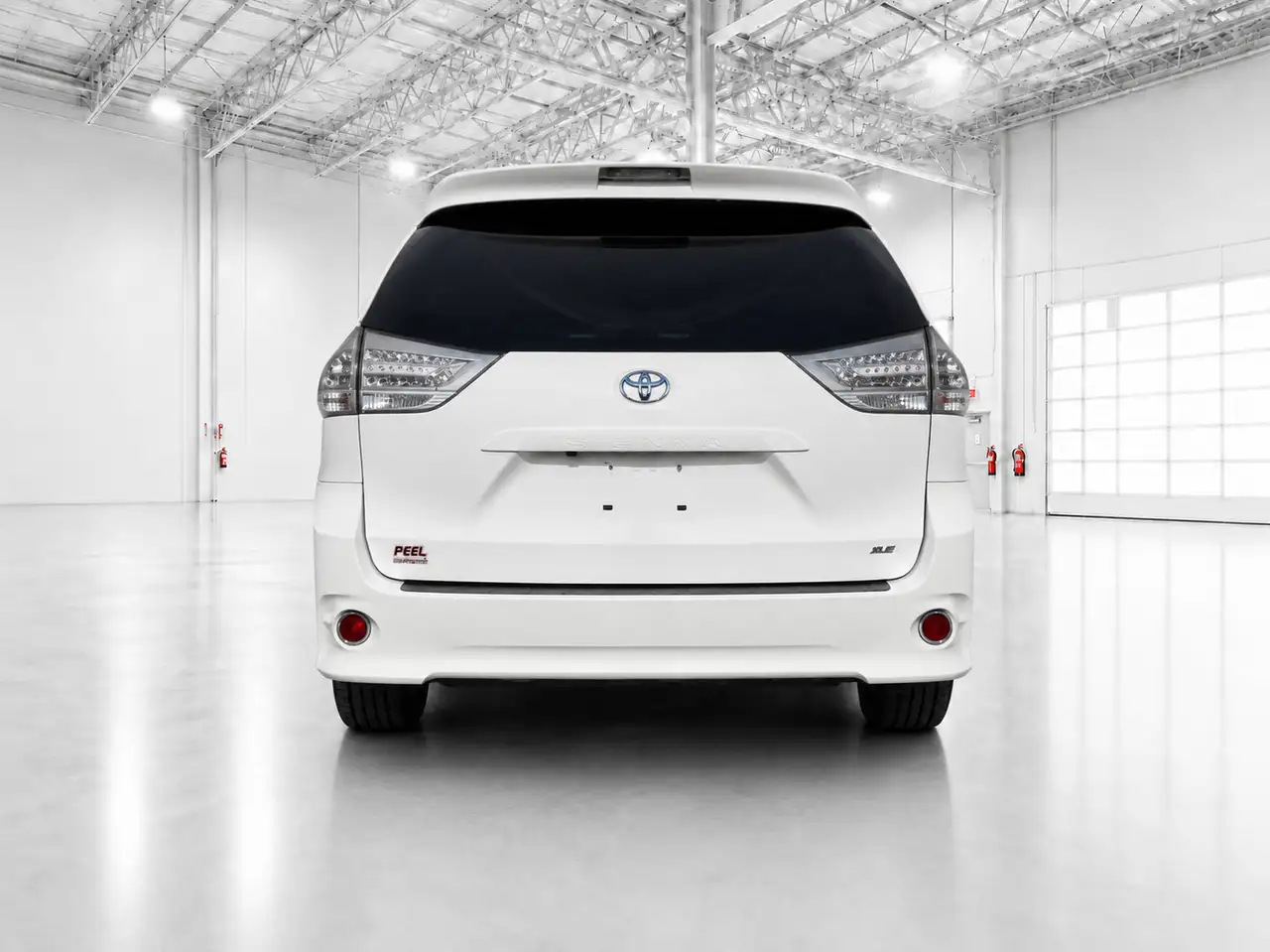 Toyota Sienna снимка Toyota Sienna