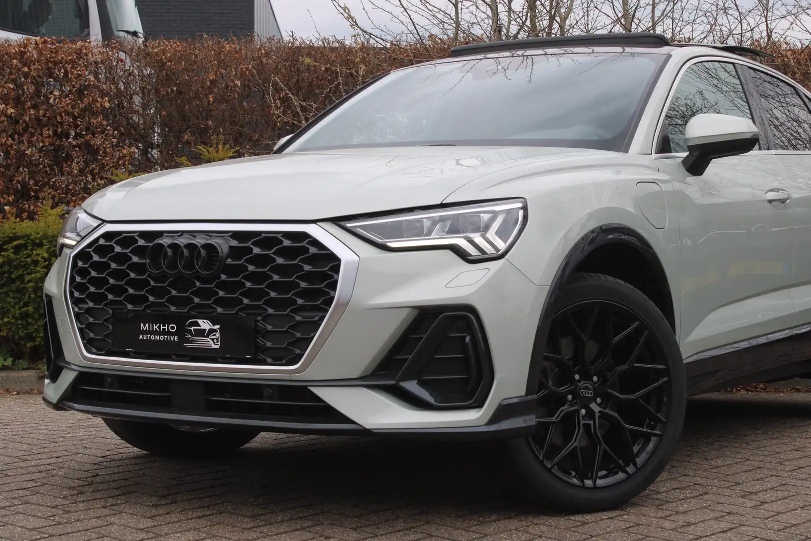 Audi Q3 Sportback 45 TFSIe | 3x S-Line | Panoramadak | Cam Grau - 2