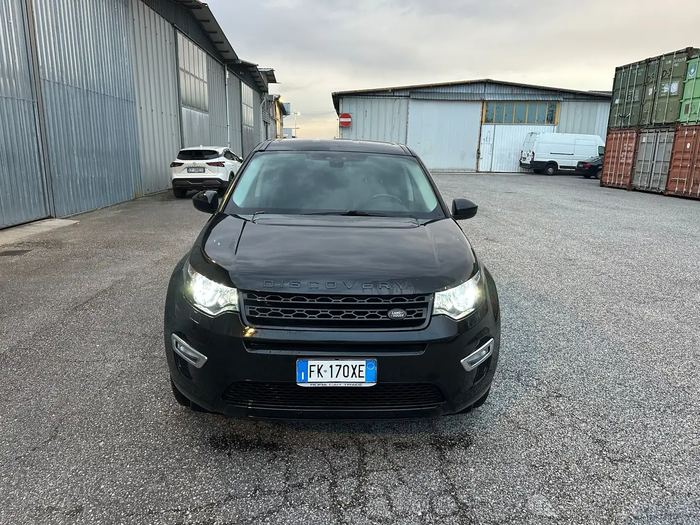 Land Rover Discovery Sport Discovery Sport 2.0 TD4 150 CV HSE Luxury Fekete - 2