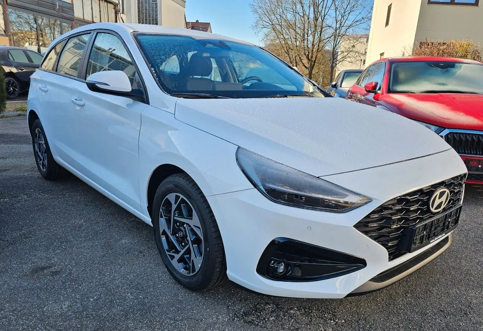 Hyundai i30 cw 1,0 T-GDI Family Blanc - 1