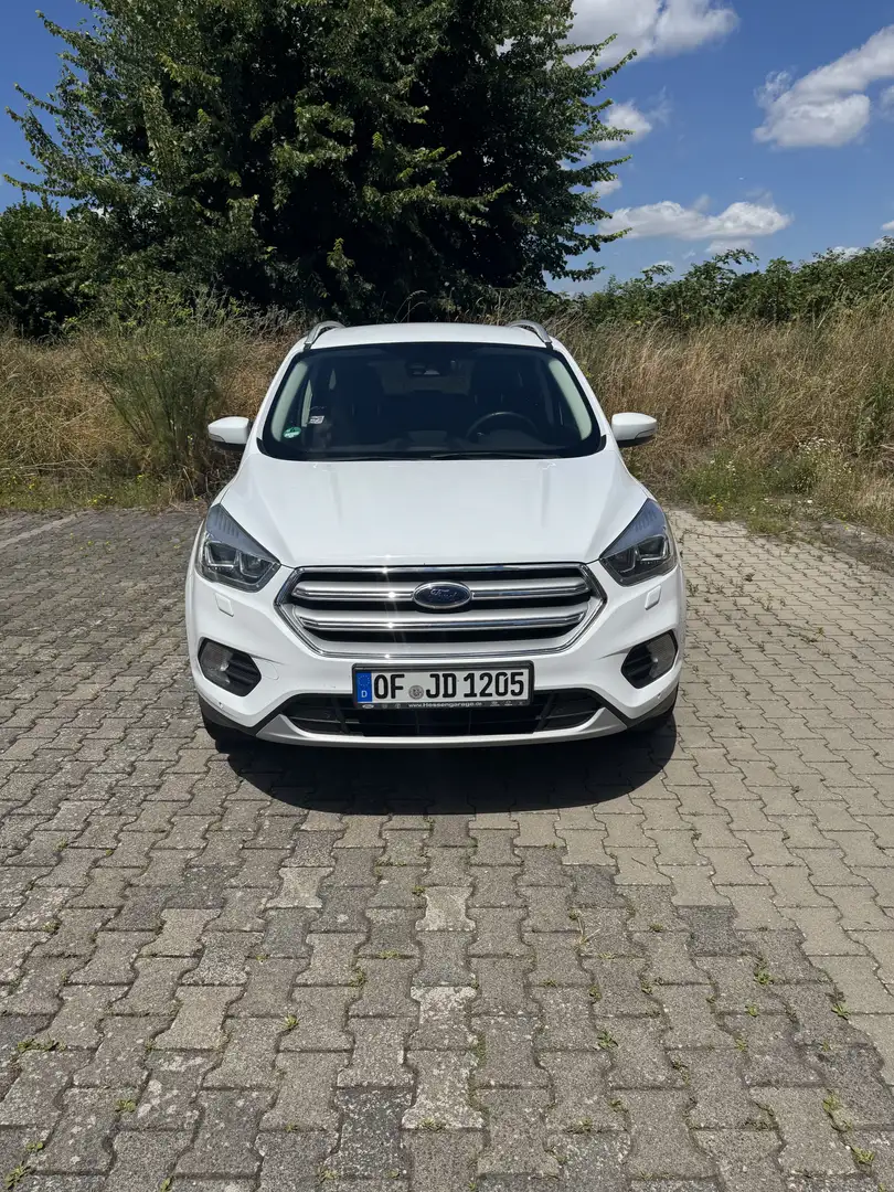Ford Kuga Titanium Weiß - 1