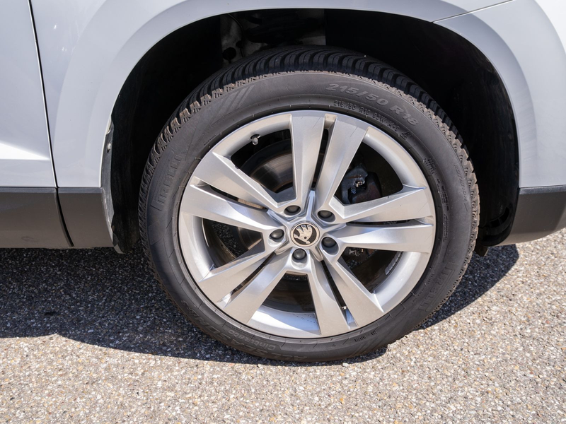 Skoda Karoq Style 1.5 TSI LED Navi ACC RFK AHK SHZ PDC — photo 10