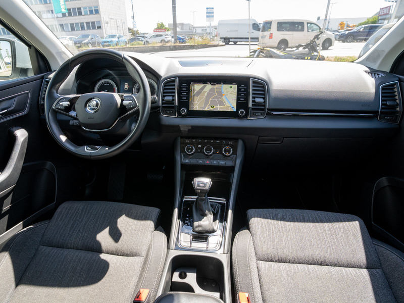 Skoda Karoq Style 1.5 TSI LED Navi ACC RFK AHK SHZ PDC — photo 7