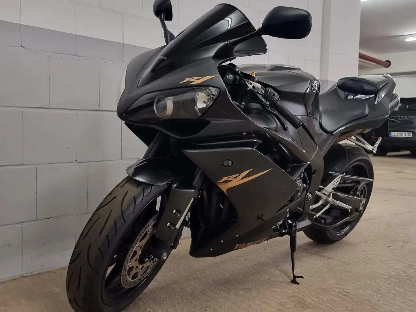 Yamaha YZF-R1 Grau - 1