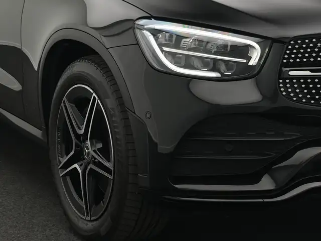 Mercedes-Benz GLC view 9