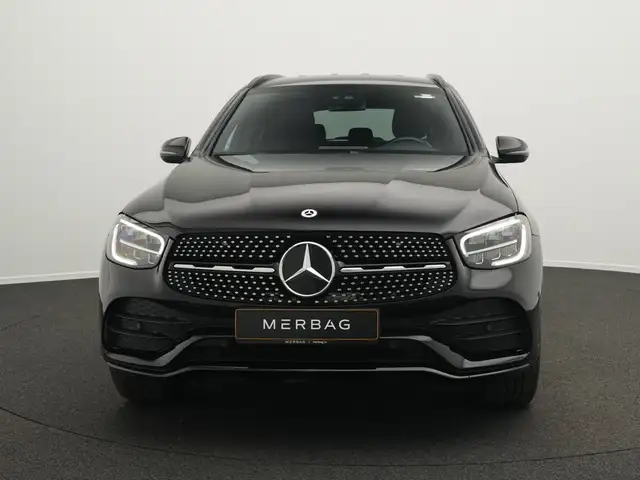 Mercedes-Benz GLC view 2