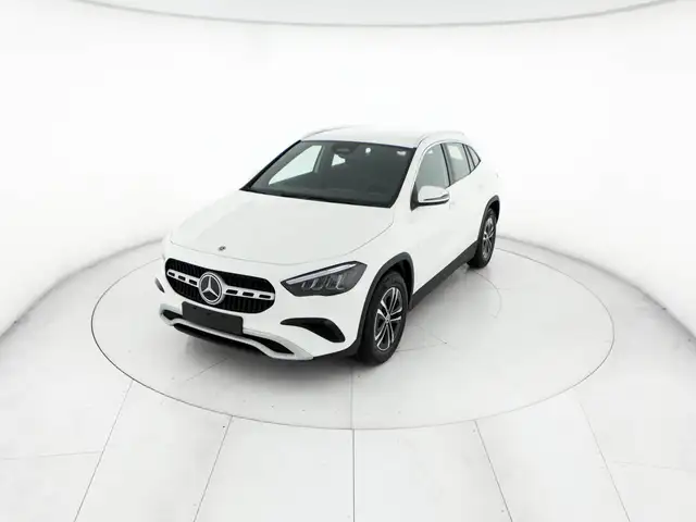 Mercedes-Benz GLA 180 180 d executive auto