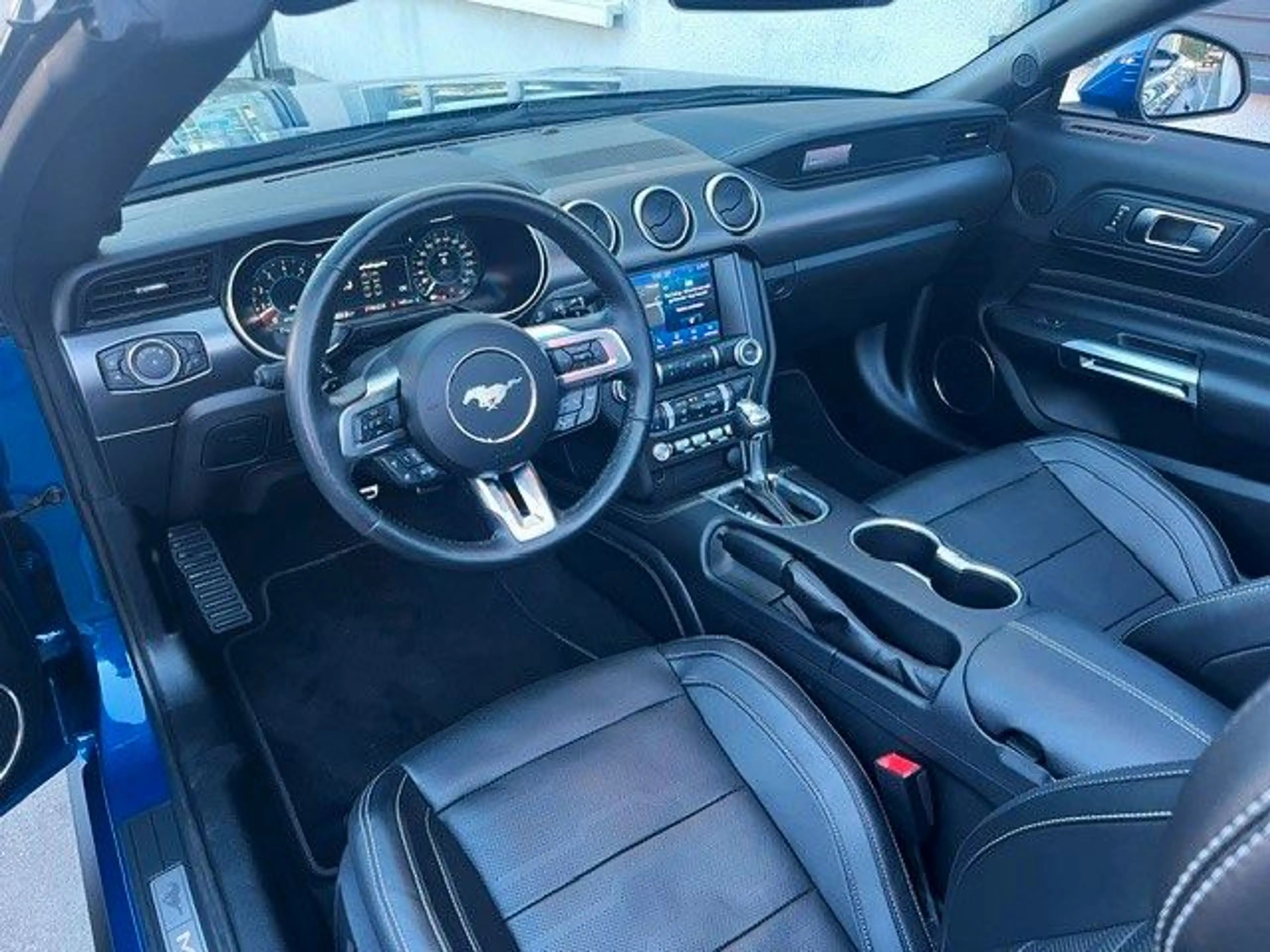 Ford Mustang GT Convertible V8 EU Modell — photo 10