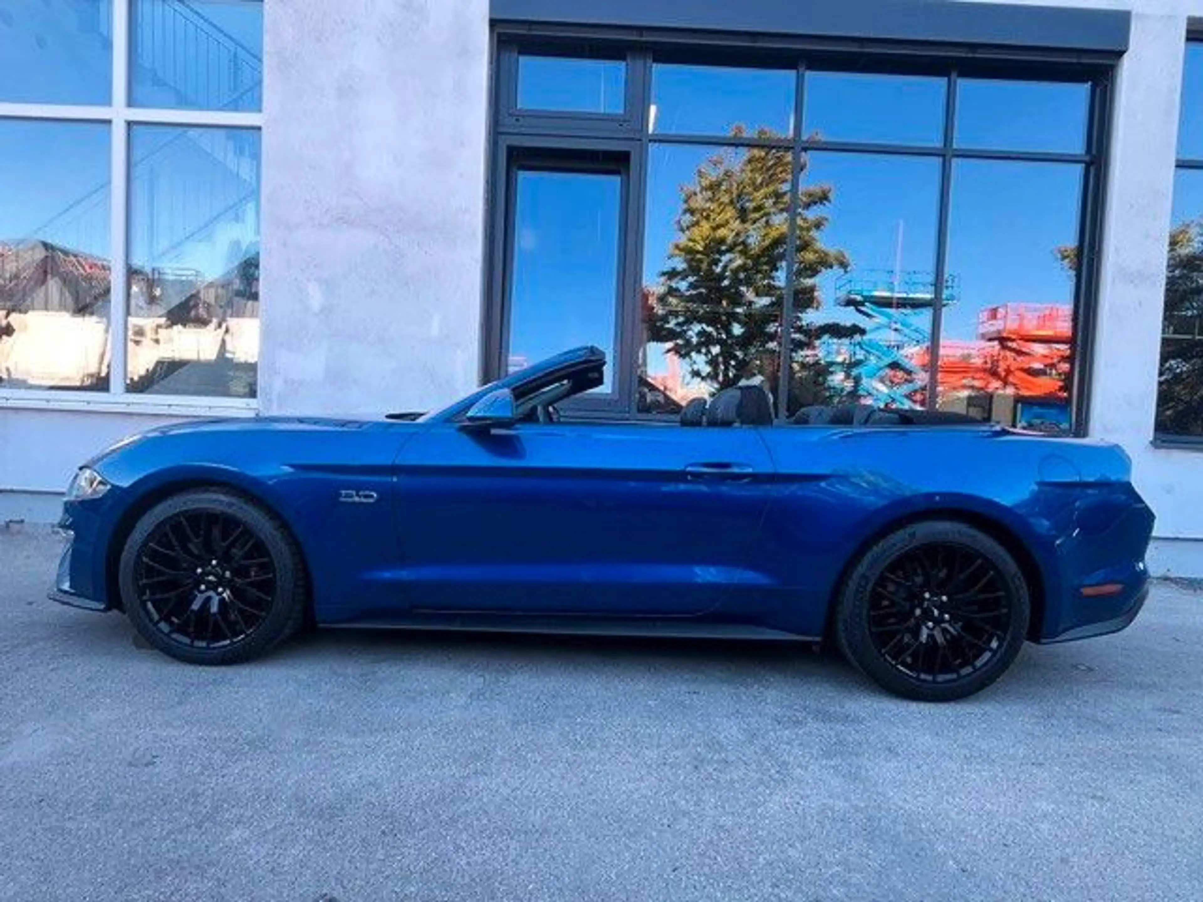 Ford Mustang GT Convertible V8 EU Modell — photo 4