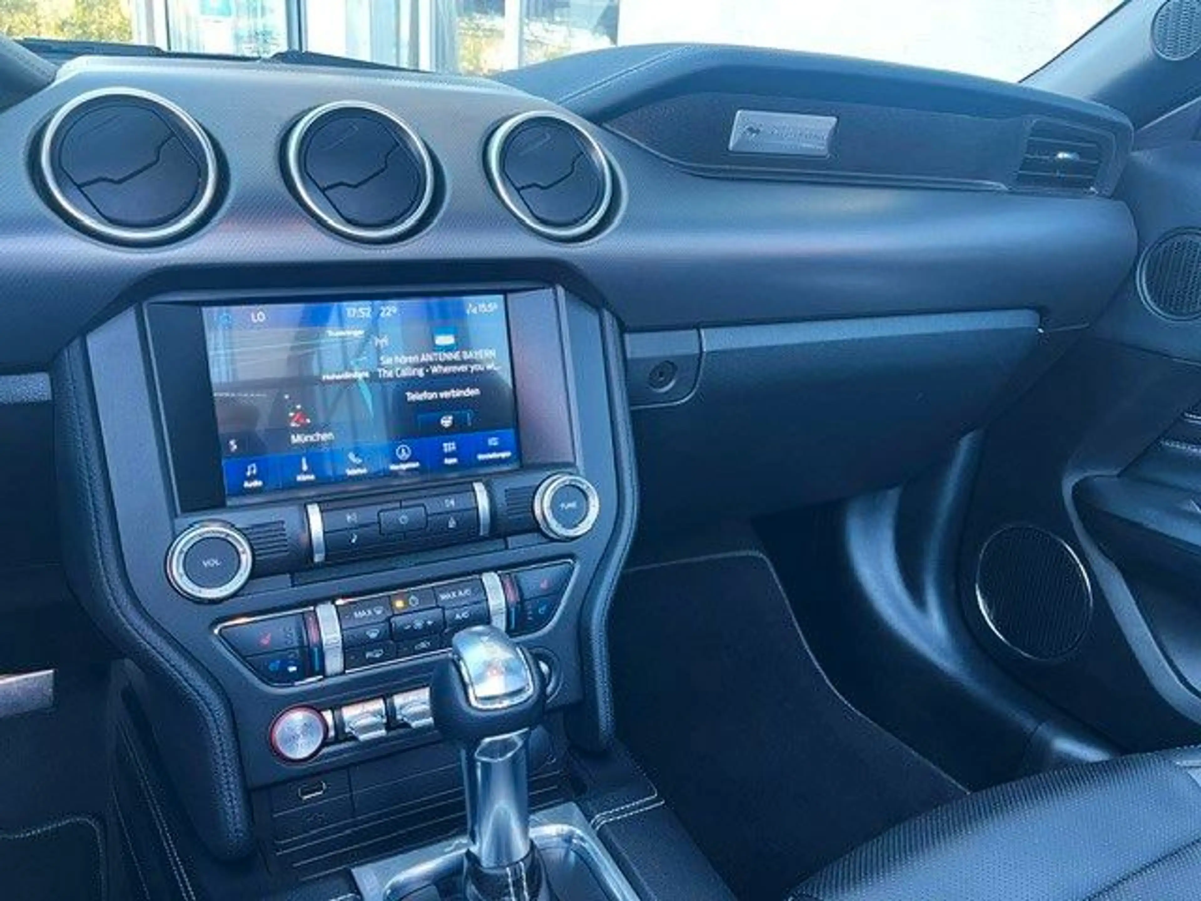Ford Mustang GT Convertible V8 EU Modell — photo 13