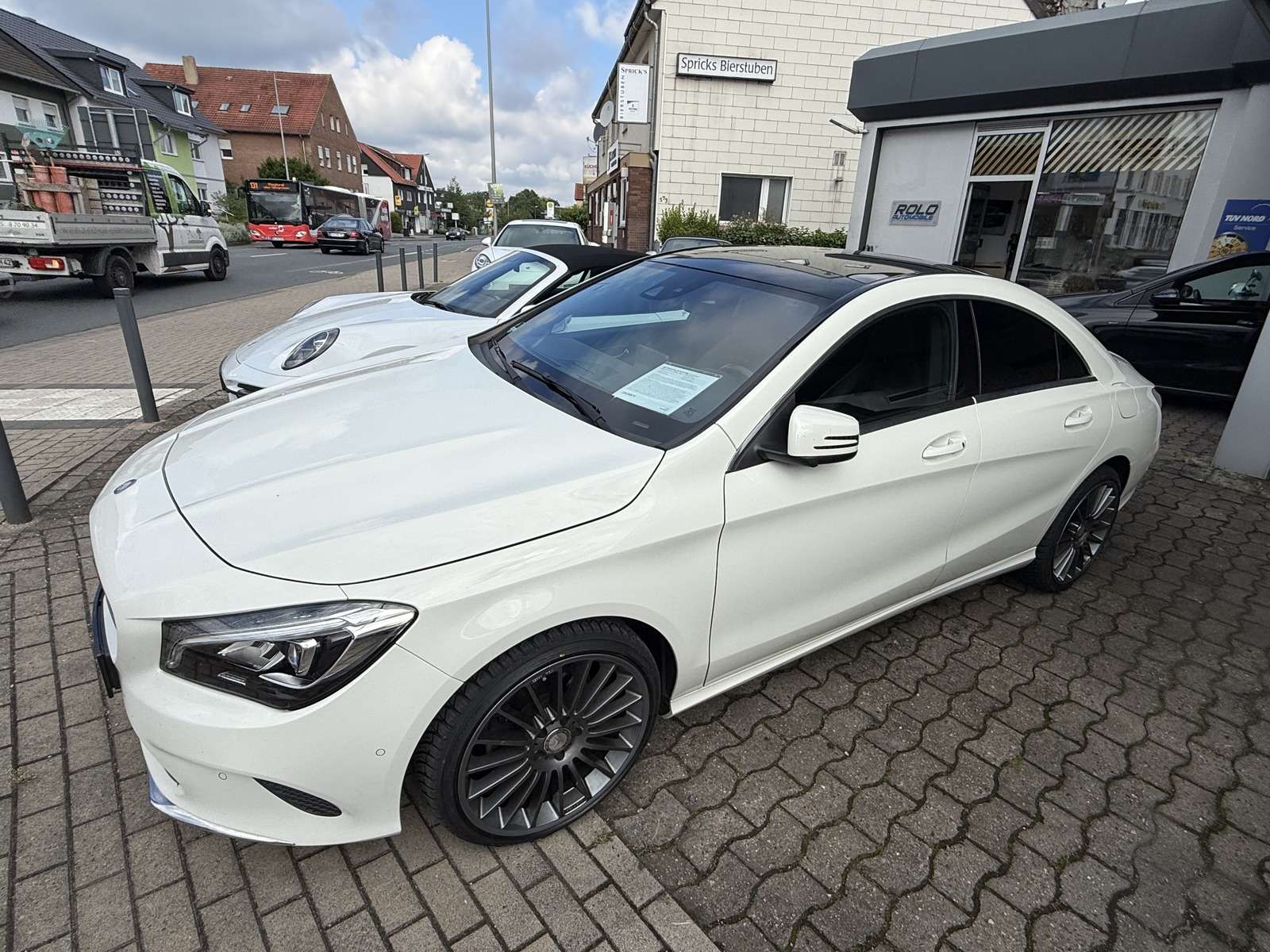Mercedes-Benz CLA 180