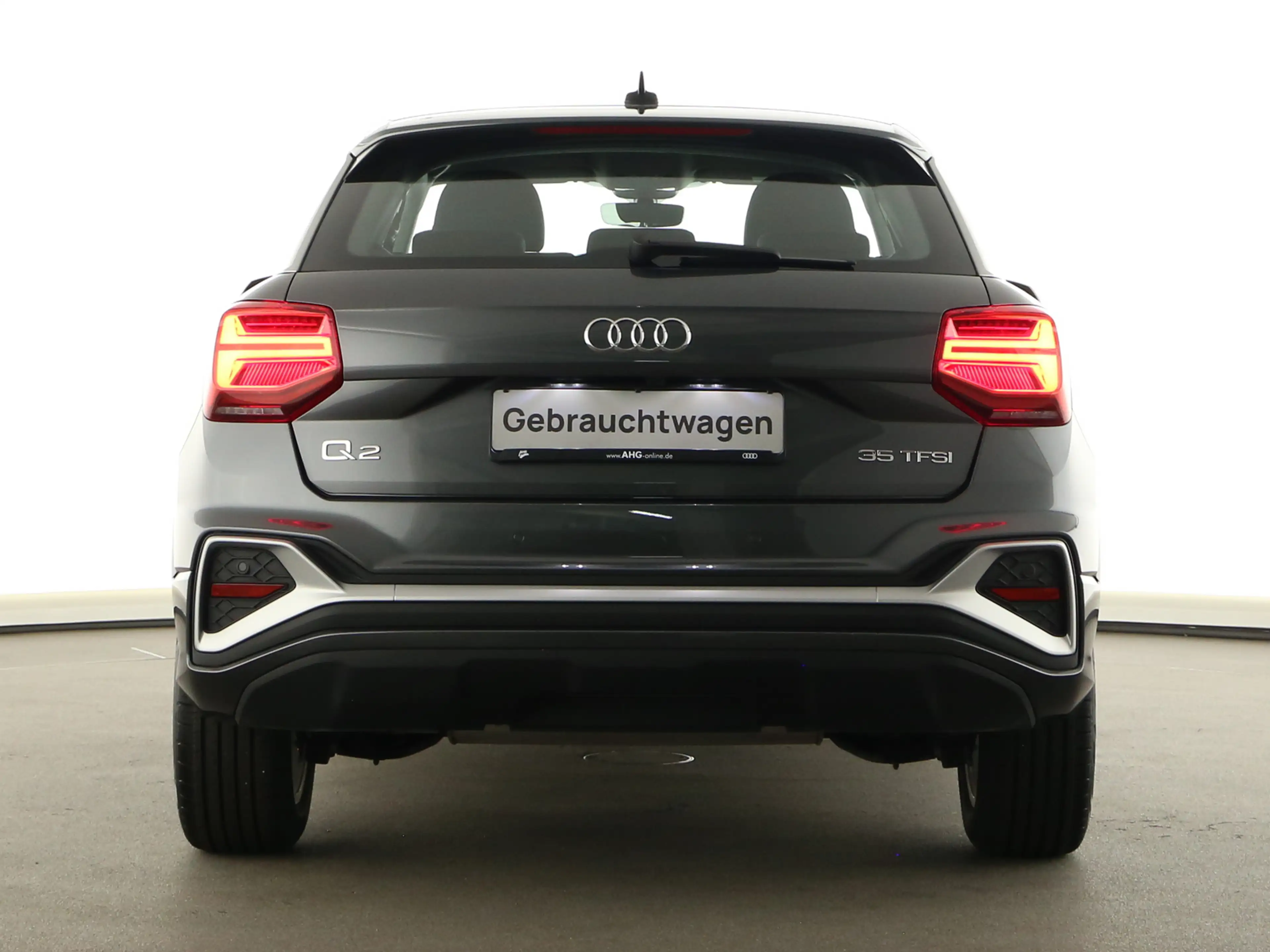 Audi Q2 1.5 TFSI S tronic S line — photo 10
