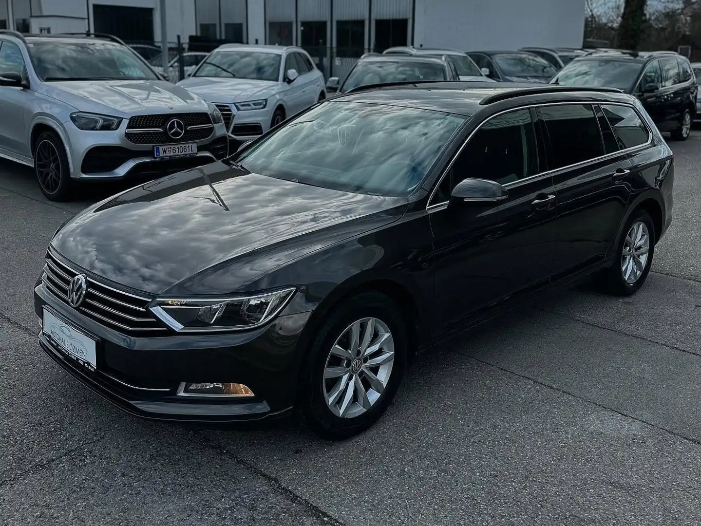 Volkswagen Passat Variant Comfortline 1,6 TDI Brun - 1