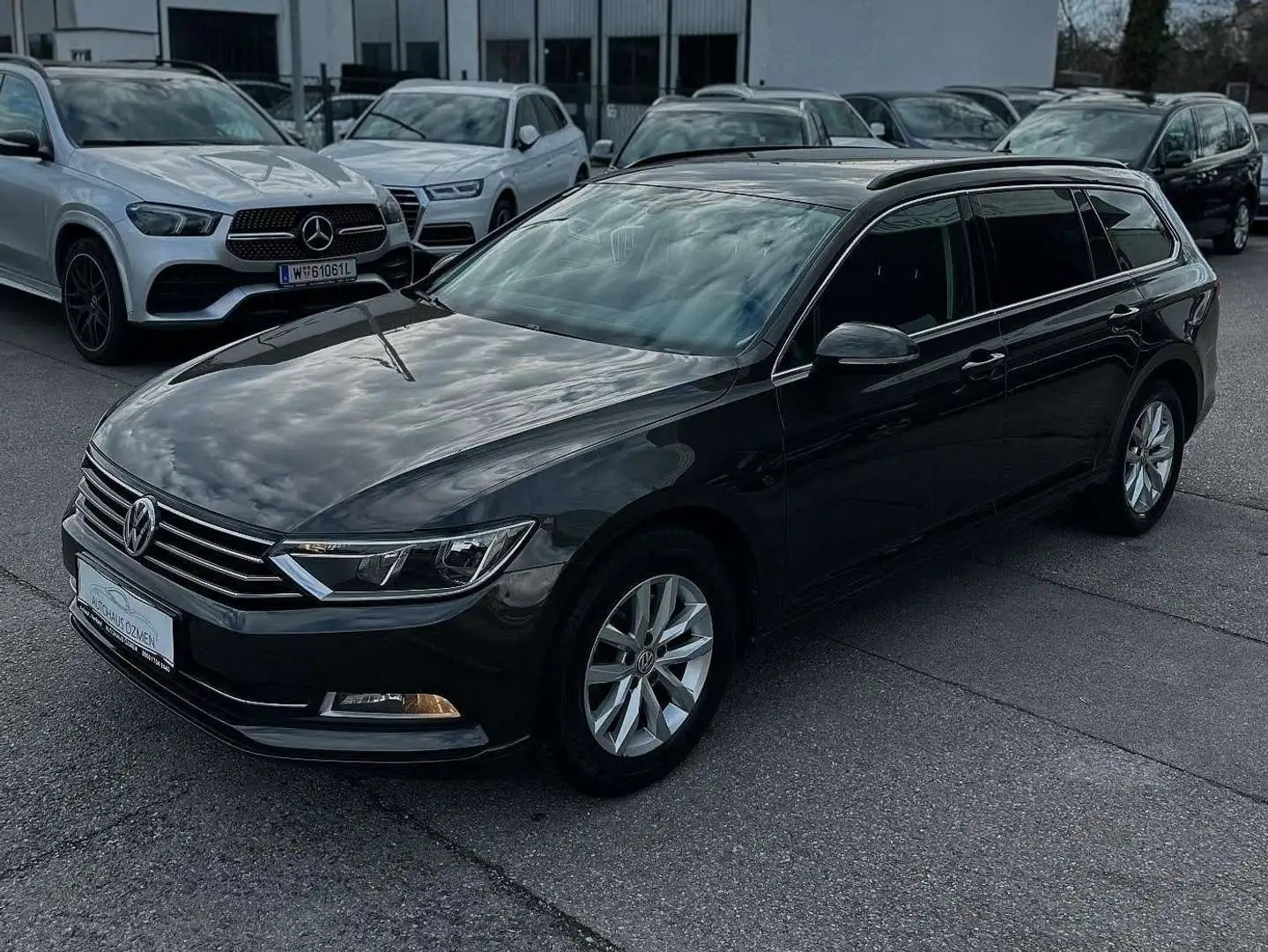 Volkswagen Passat Variant Comfortline 1,6 TDI Bruin - 1
