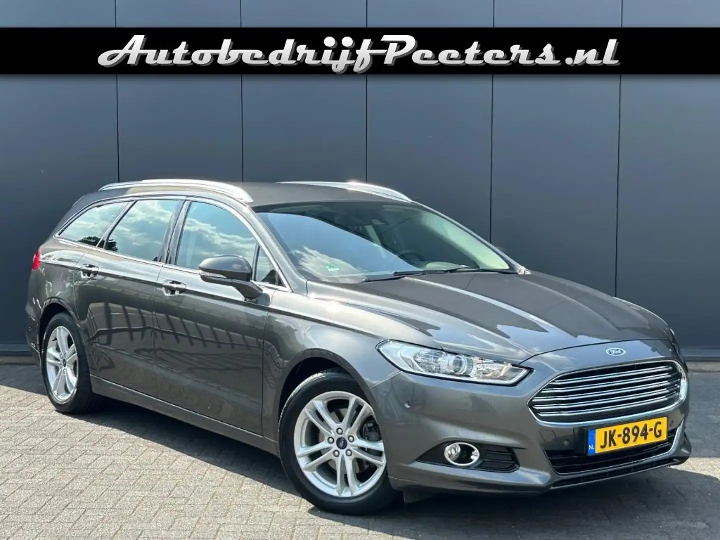 Ford Mondeo Wagon 1.5 Titanium LED Navi Cruise PDC Sfeerlicht Gris - 1