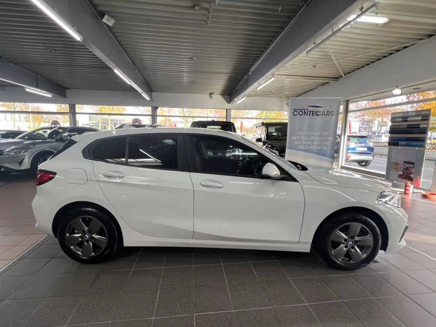 BMW 116 d Lim Advantage Comfort Komfortzugang uvm... Blanc - 1