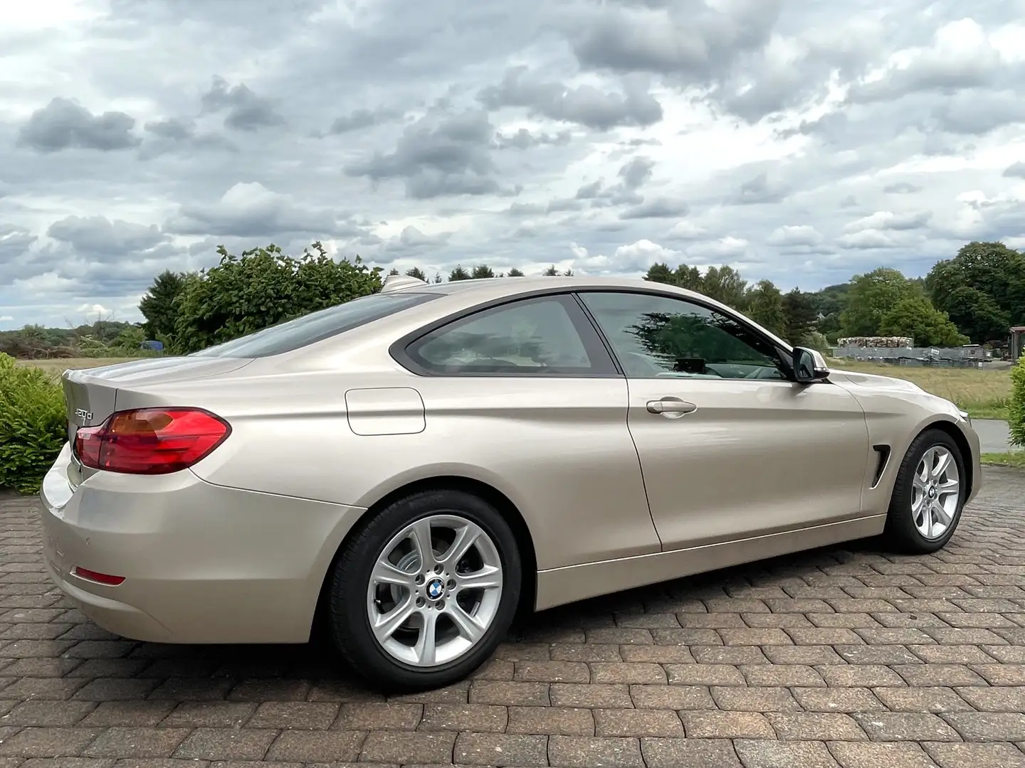 BMW 420 d Coupe HUD Xenon Navi Prof Scheckheft BMW Plateado - 1