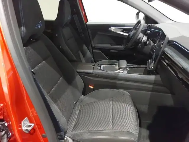 Renault Austral view 8