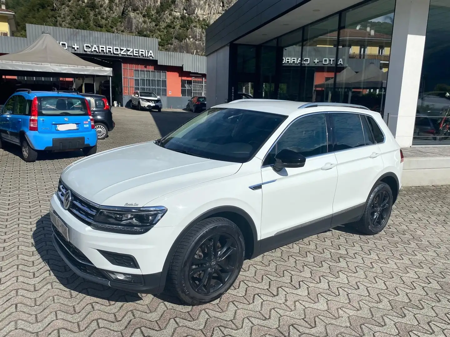 Volkswagen Tiguan Tiguan 2.0 tdi R-Line BM 4motion dsg Bianco - 2