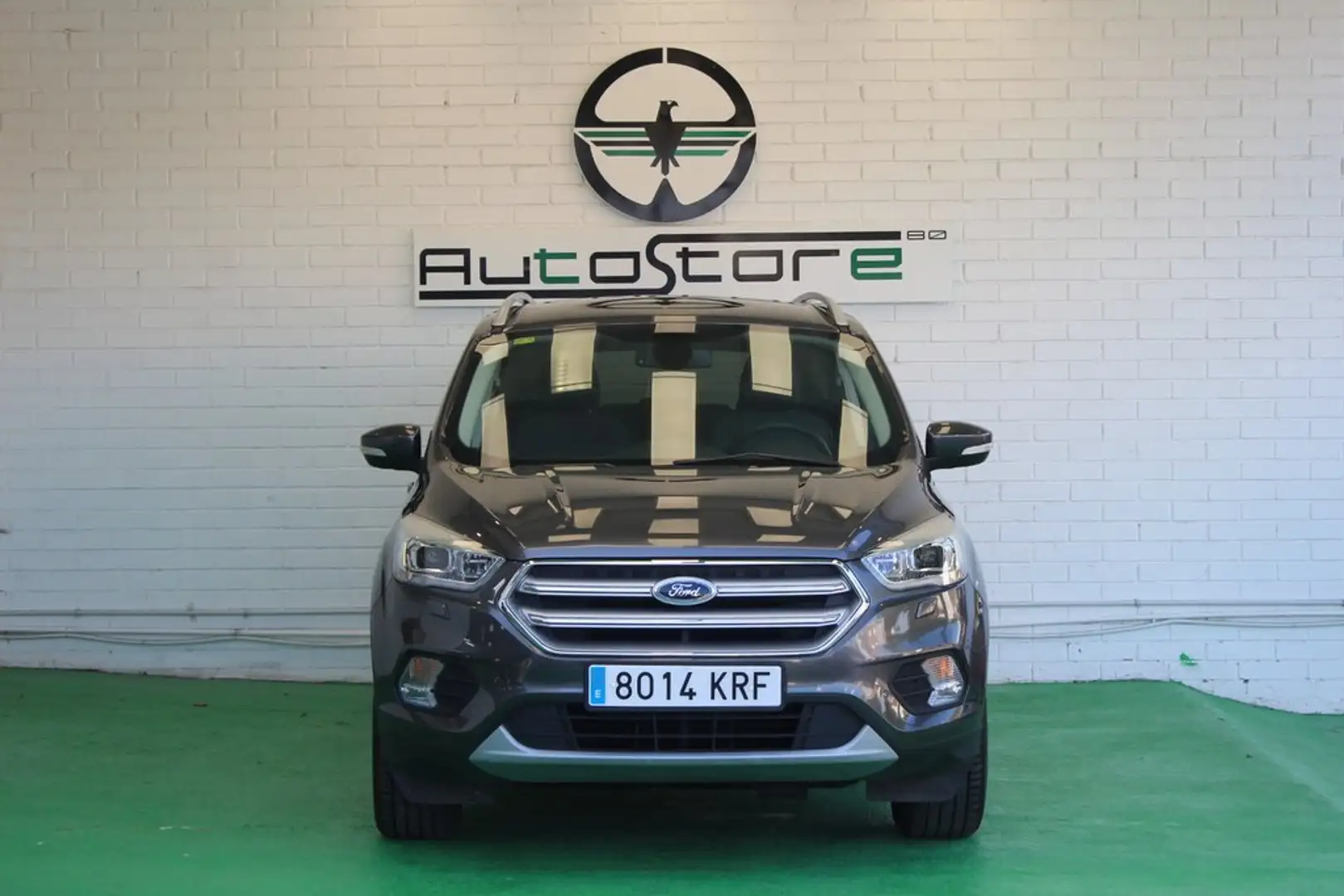 Ford Kuga 1.5 EcoBoost 110kW 4x2 Titanium Grijs - 2