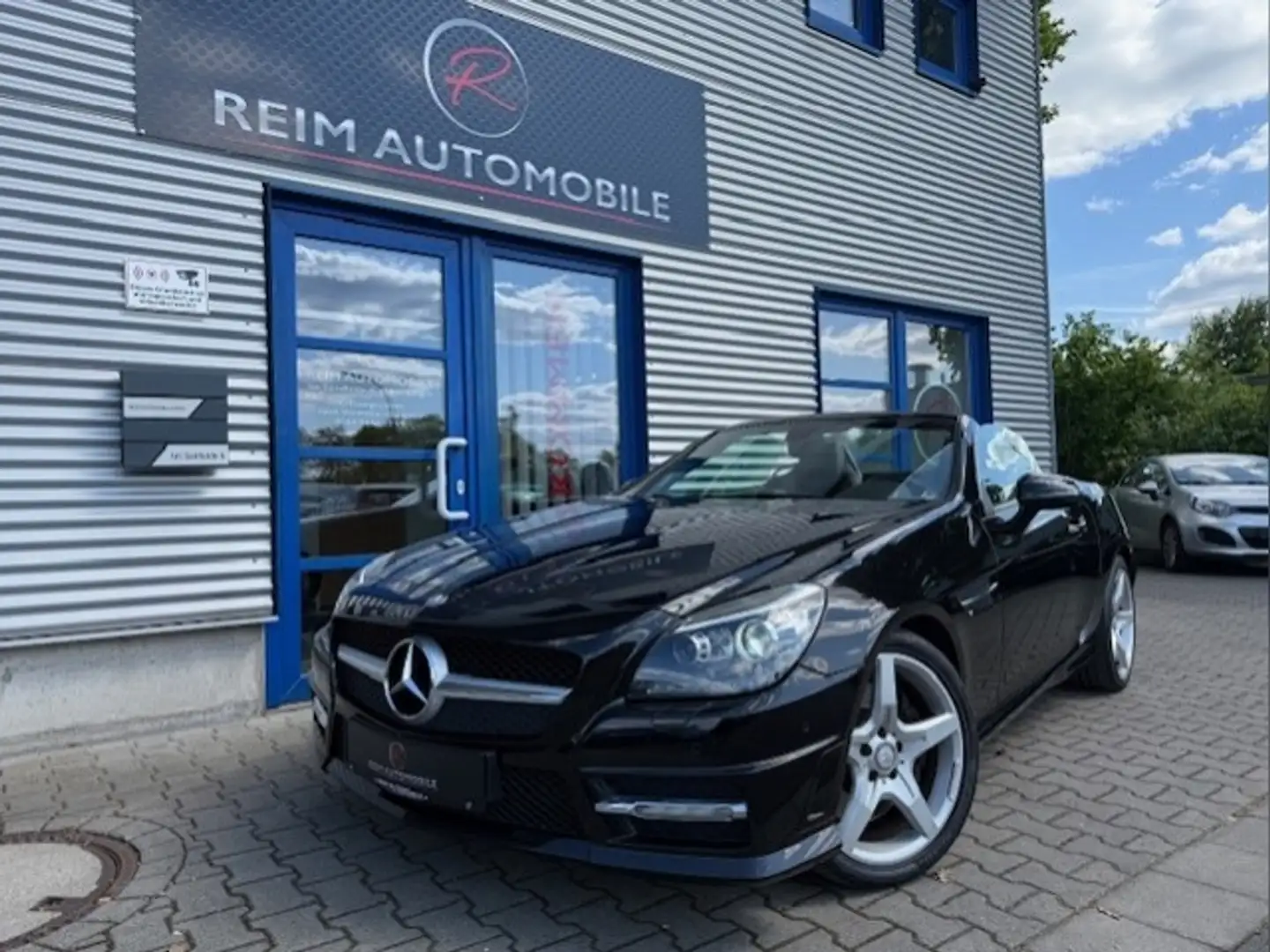 Mercedes-Benz SLK Roadster 200 AMG-LINE BlueEFFICIENCY *SPORT-PAKET Чорний - 1