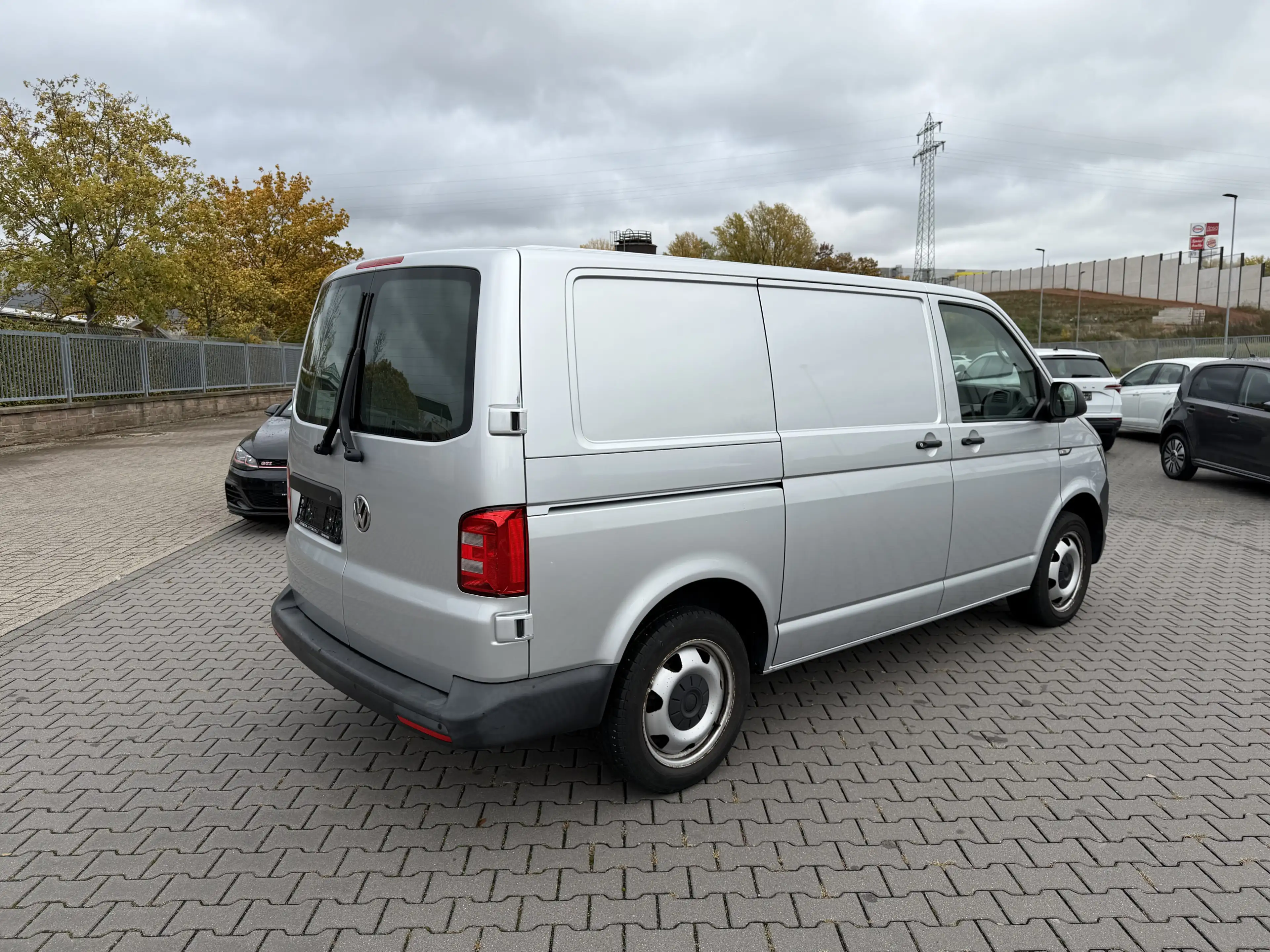 Volkswagen T6 Transporter 2.0 TDI Kasten FWD Klima MFL SHZ — photo 3