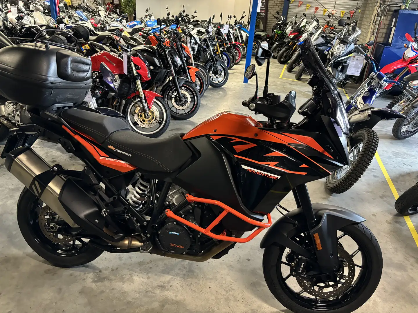 KTM 1090 Adventure 1050 CC Orange - 1