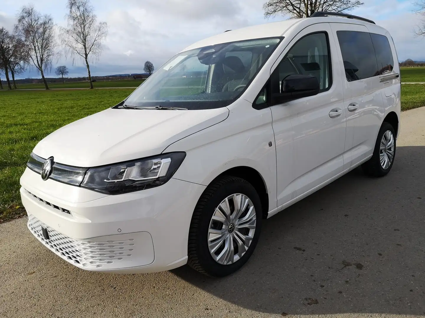 Volkswagen Caddy Basis 2.0TDI ACC Kam GV5 App AHK Reling 75 kW (... Weiß - 1