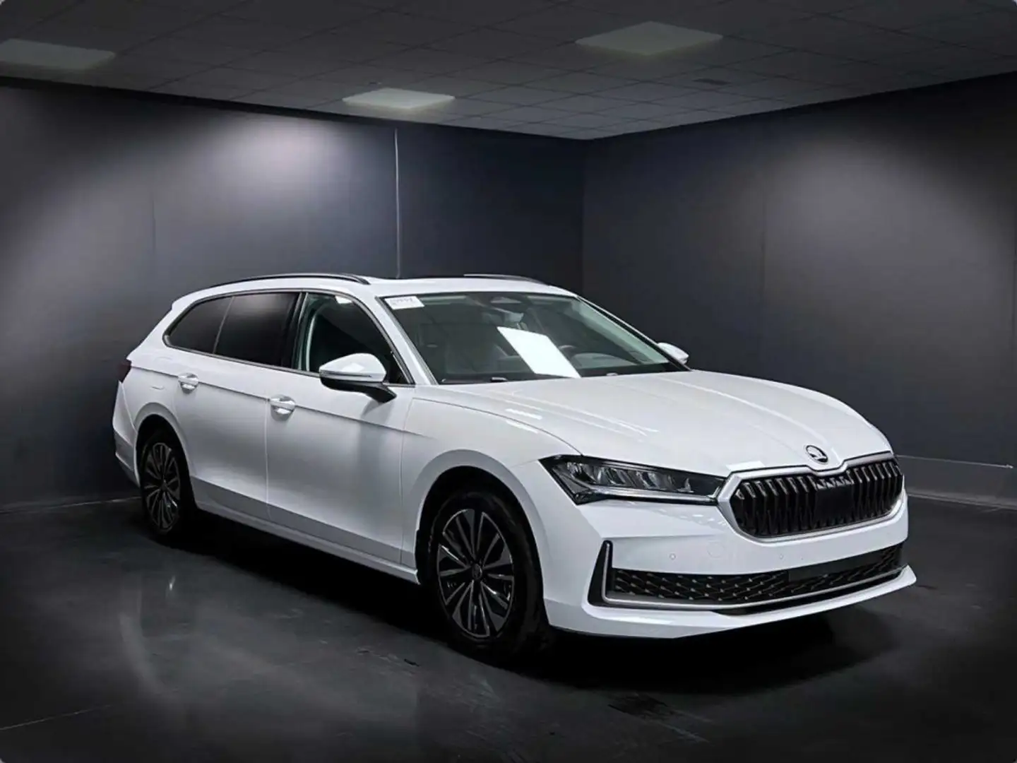 Skoda Superb 1.5 TSI Hybrid DSG Wagon Selection #TETTO Blanco - 1