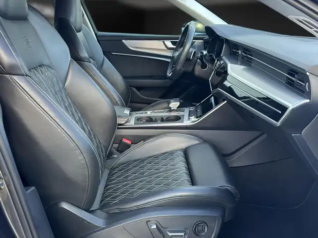 Audi S6 view 14
