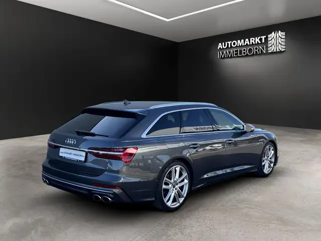 Audi S6 view 6