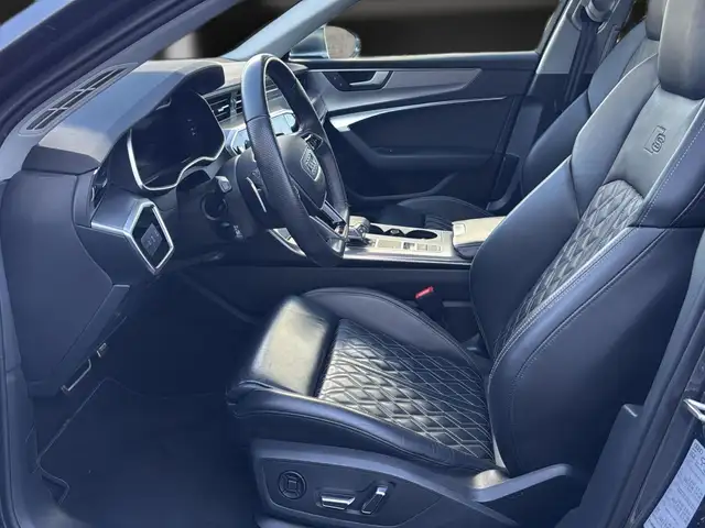 Audi S6 view 13