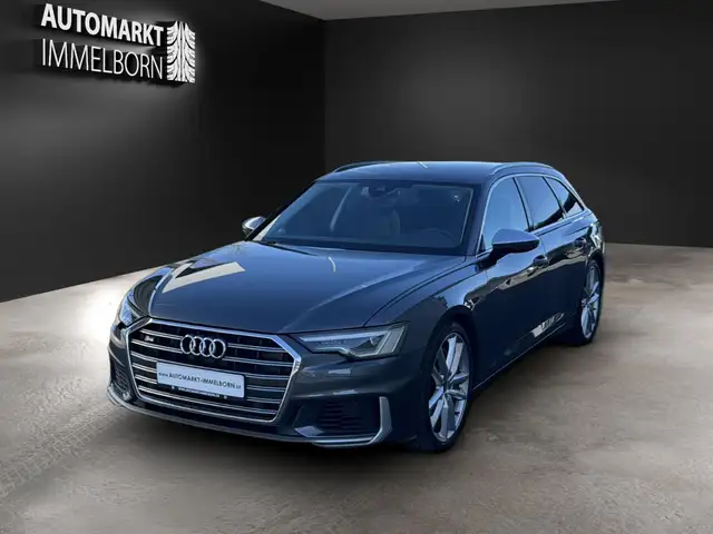 Audi S6 view 3