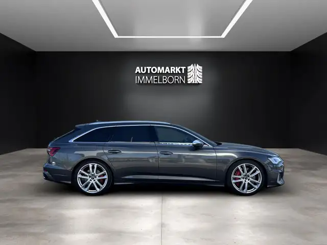 Audi S6 view 7