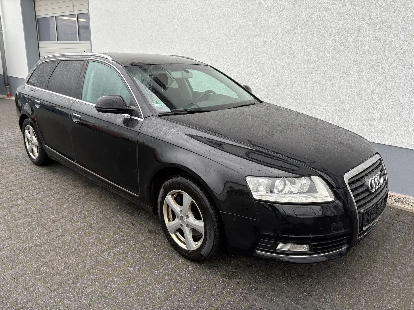 Audi A6 Avant 2.0 TDI, 8-fach bereift, Navi, Alu Schwarz - 2