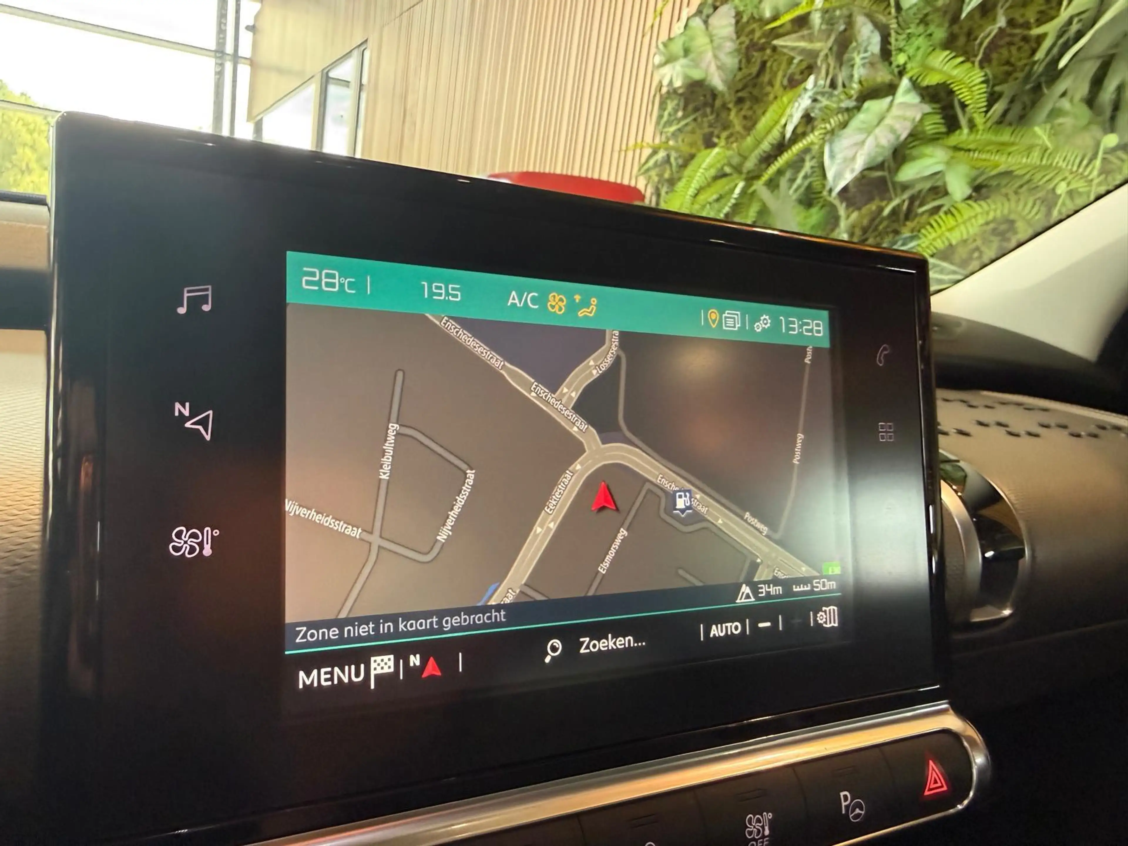 Citroen C4 Cactus 1.2 PureTech Shine Keyless camera trekhaak — photo 22