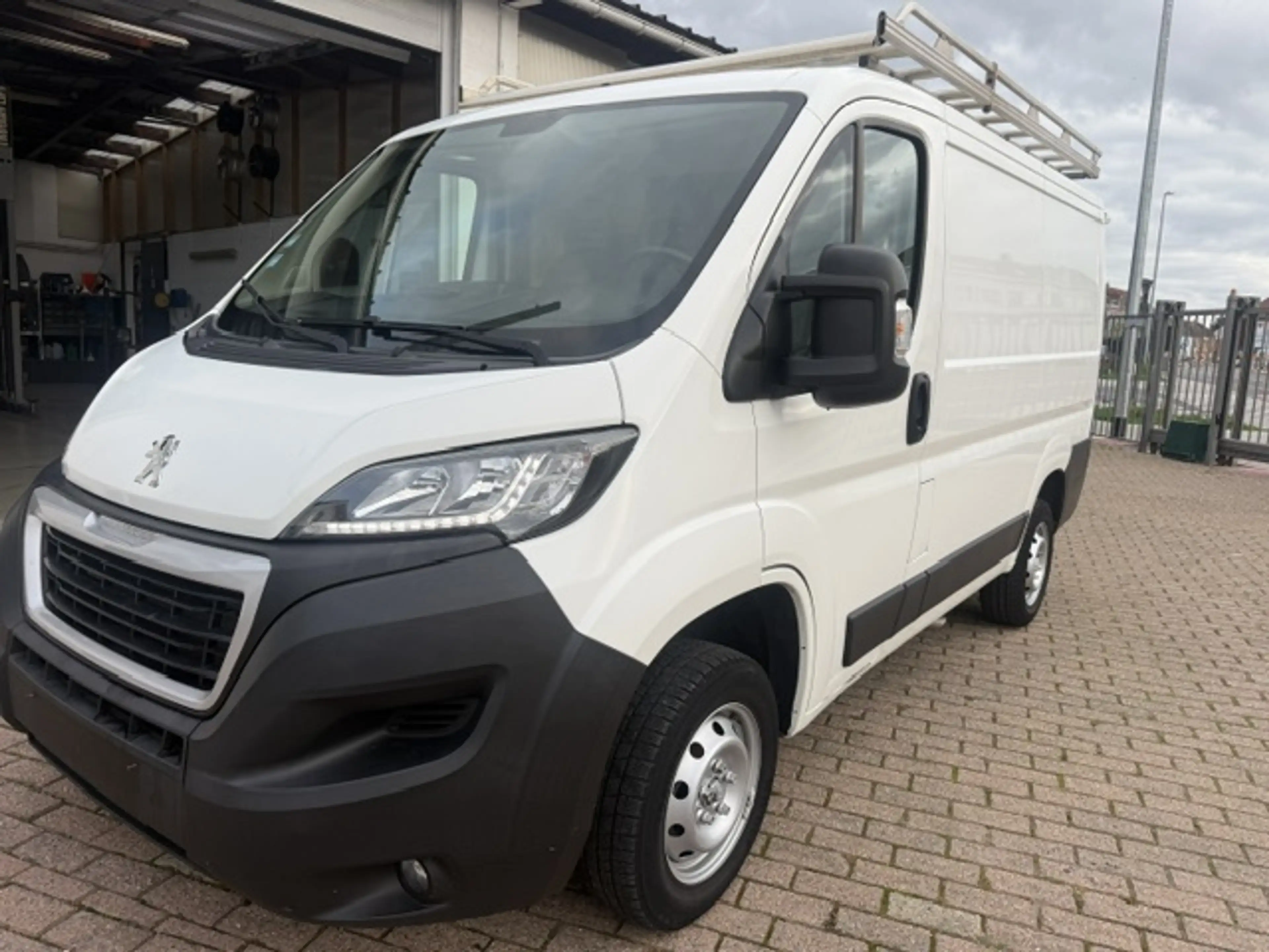 Peugeot Boxer L1H1,GPS, airco, caméra, régulateur vitesse, euro 6