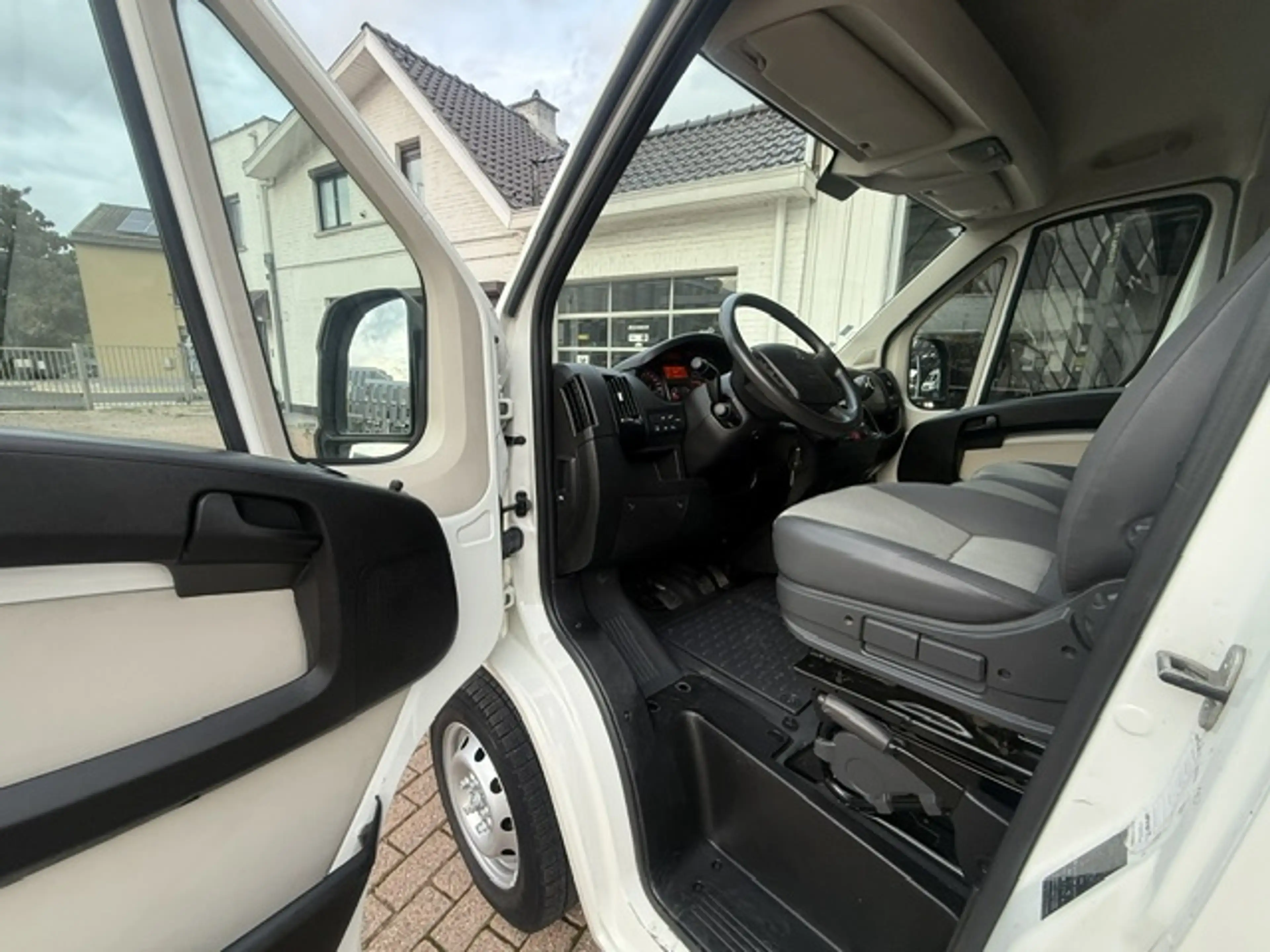 Peugeot Boxer L1H1,GPS, airco, caméra, régulateur vitesse, euro 6 — photo 10