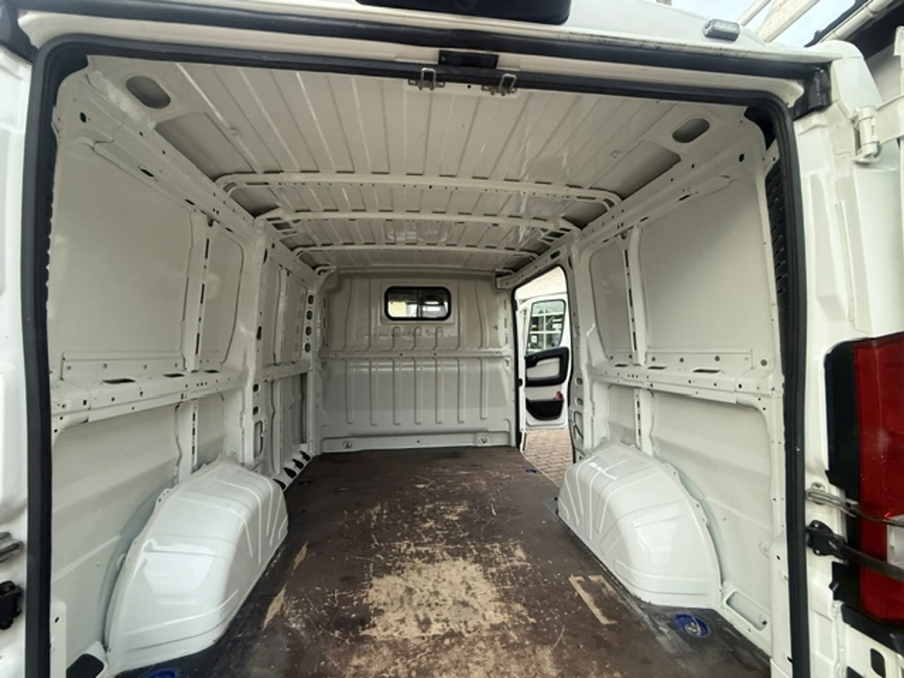 Peugeot Boxer L1H1,GPS, airco, caméra, régulateur vitesse, euro 6 — photo 8