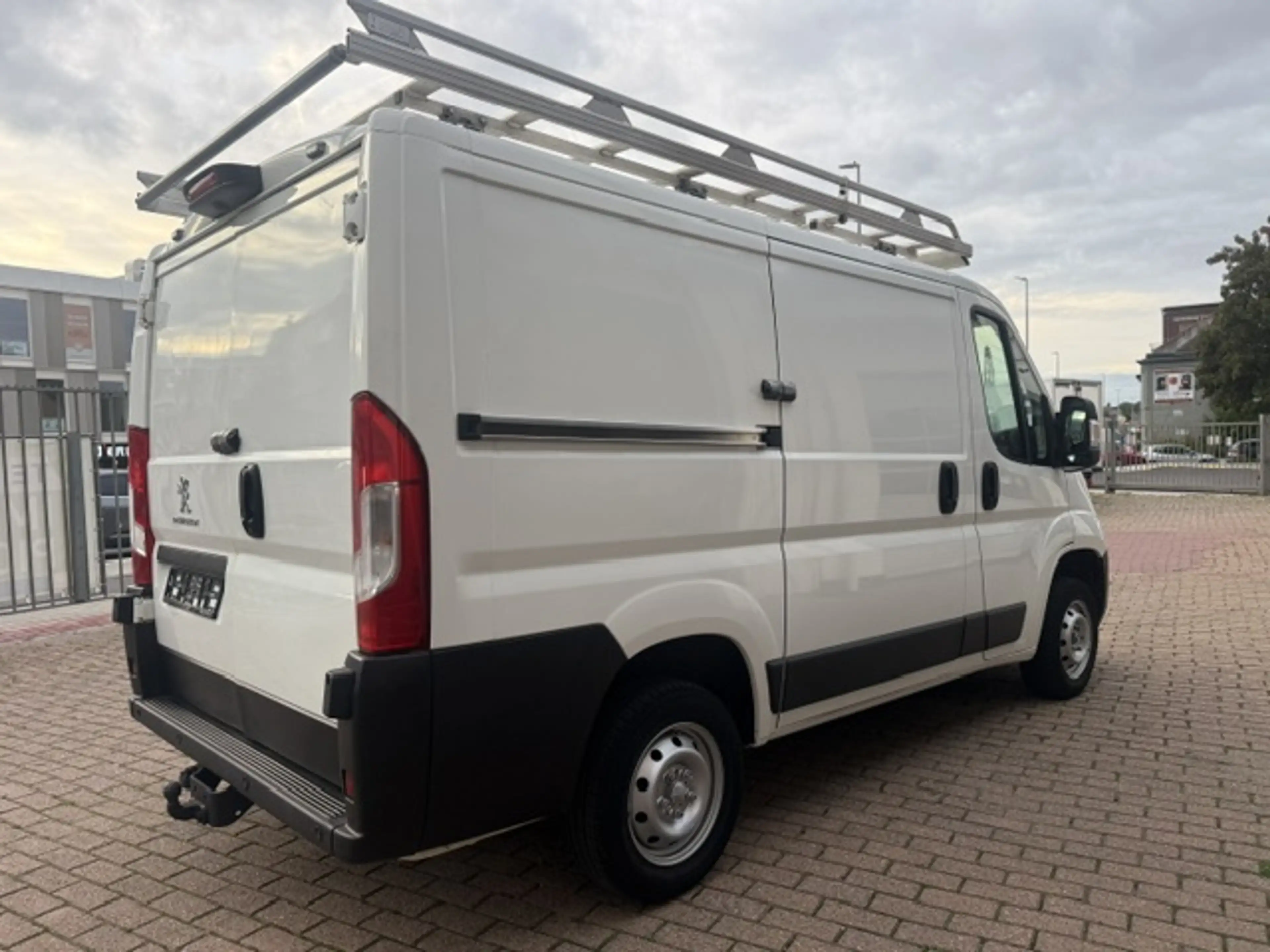 Peugeot Boxer L1H1,GPS, airco, caméra, régulateur vitesse, euro 6 — photo 3