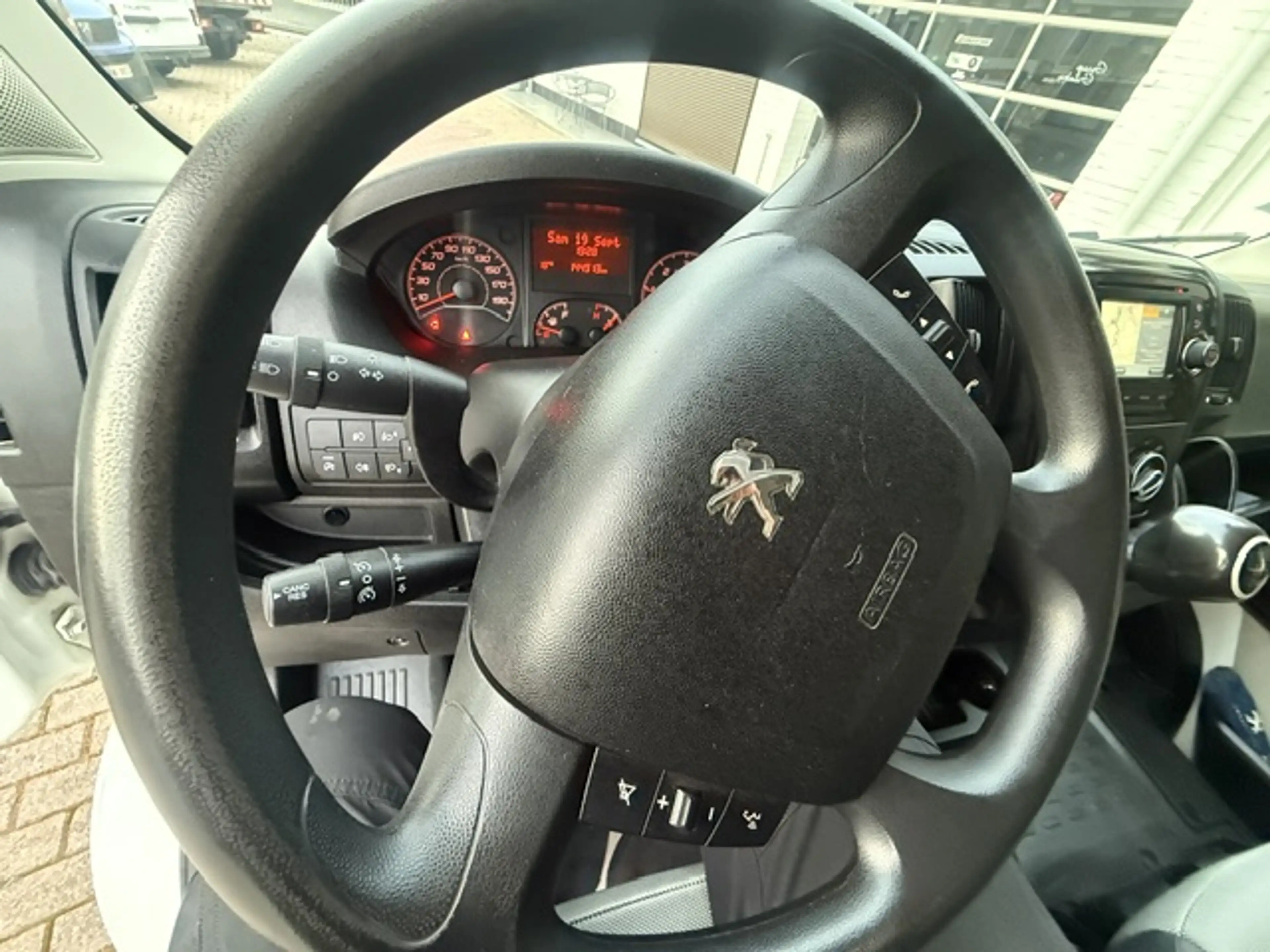 Peugeot Boxer L1H1,GPS, airco, caméra, régulateur vitesse, euro 6 — photo 12