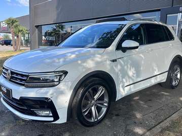 2.0* R-LINE* 1 PROP* TOIT PANO* CUIR* XENON* NAVI*