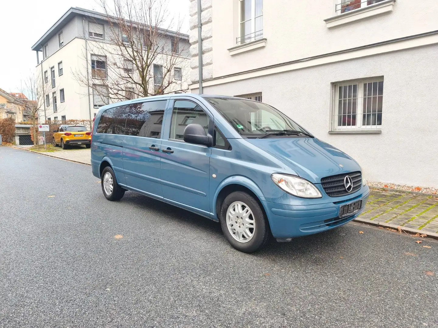 Mercedes-Benz Vito Mixto 120CDI*Extralang*3L*Automatik Gris - 2
