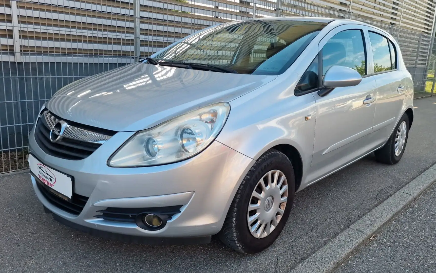 Opel Corsa D/GARANTIE/AUTOMATIK/TÜV NEU/KLIMA/80PS Argent - 2