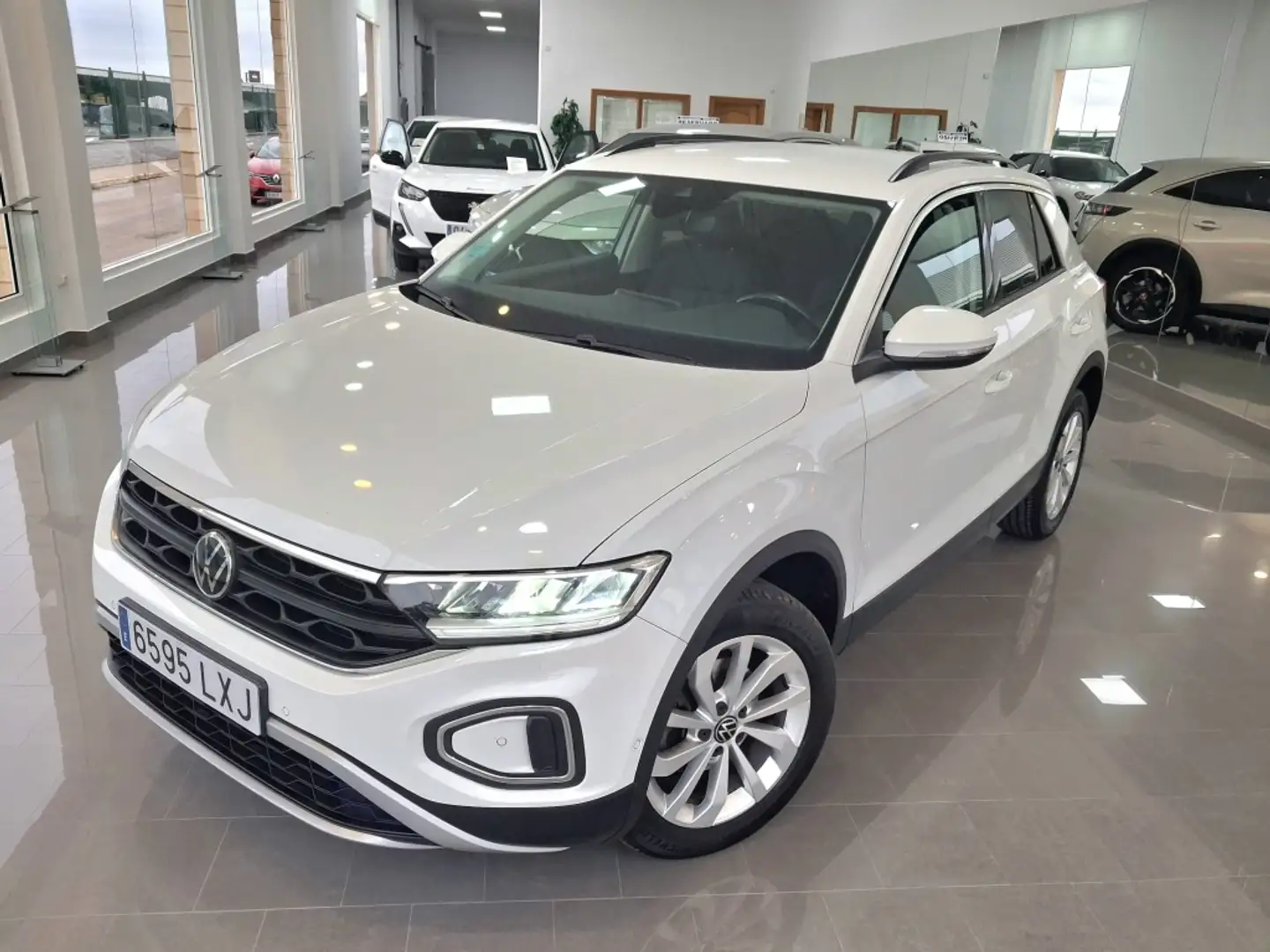 Volkswagen T-Roc 2.0TDI Life 85kW Blanco - 1