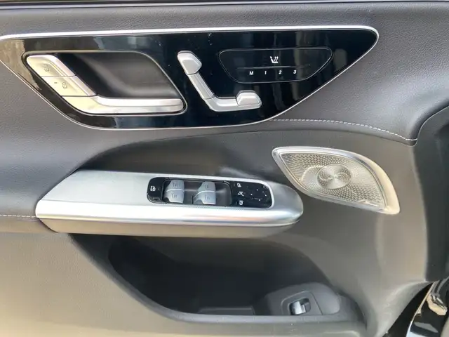 Mercedes-Benz EQE SUV EQE 500 4MATIC SUV Österreich-Edition Distr KeyGo Ansicht 9