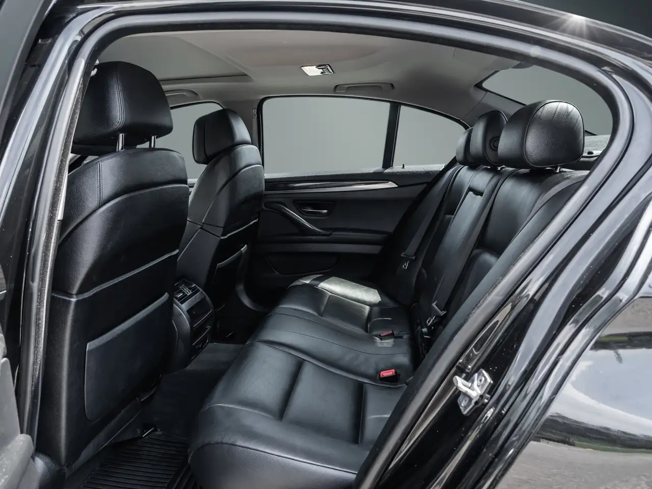 BMW 5 Series fotografie BMW 5 Series